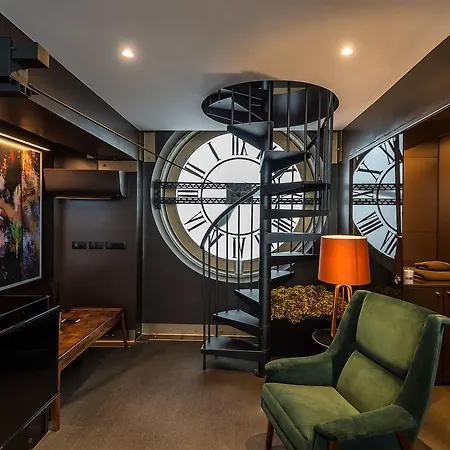 لشبونة فايف ستارز 8 بيلدينغ *